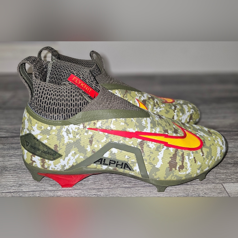 Nike Alpha Menace Elite 3 Travis Kelce Chiefs Camo Cleats Men Size 11 FN0113-200